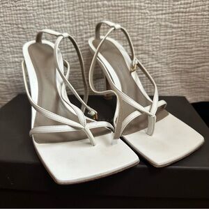 BOTTEGA VENETA “Stretch” Leather Strap Thong Sandals in White Size 36.5 6.5